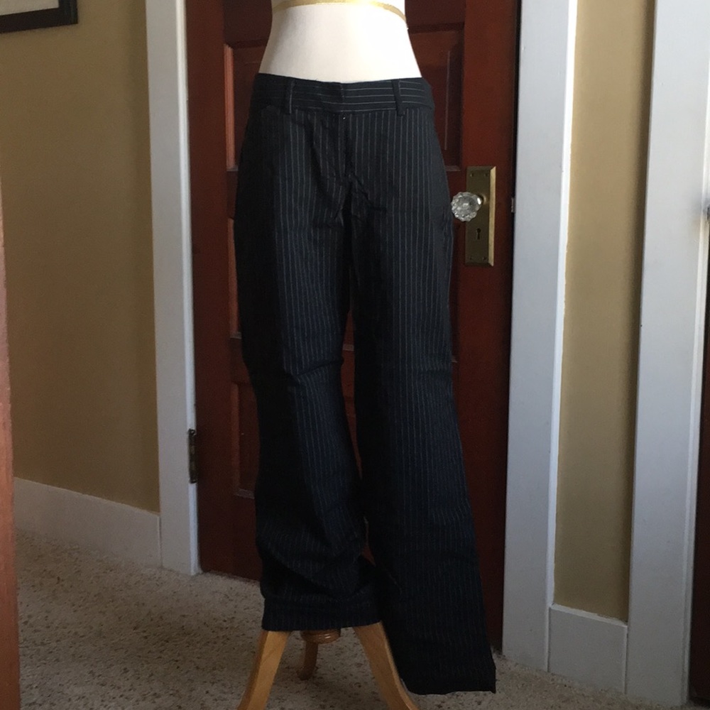 “Editor” pinstripe slacks by Express, size 6S